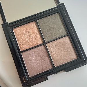 & Other Stories Khaki Lumiere Eyeshadow Palette